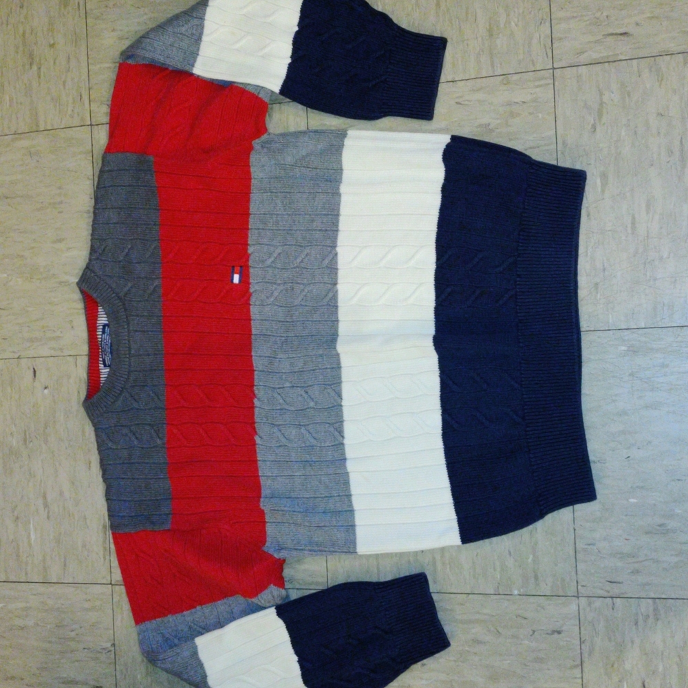 Tommy Sweater Gray Red White Large